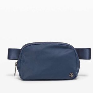 Lululemon Everywhere Belt Bag in Iron Blue